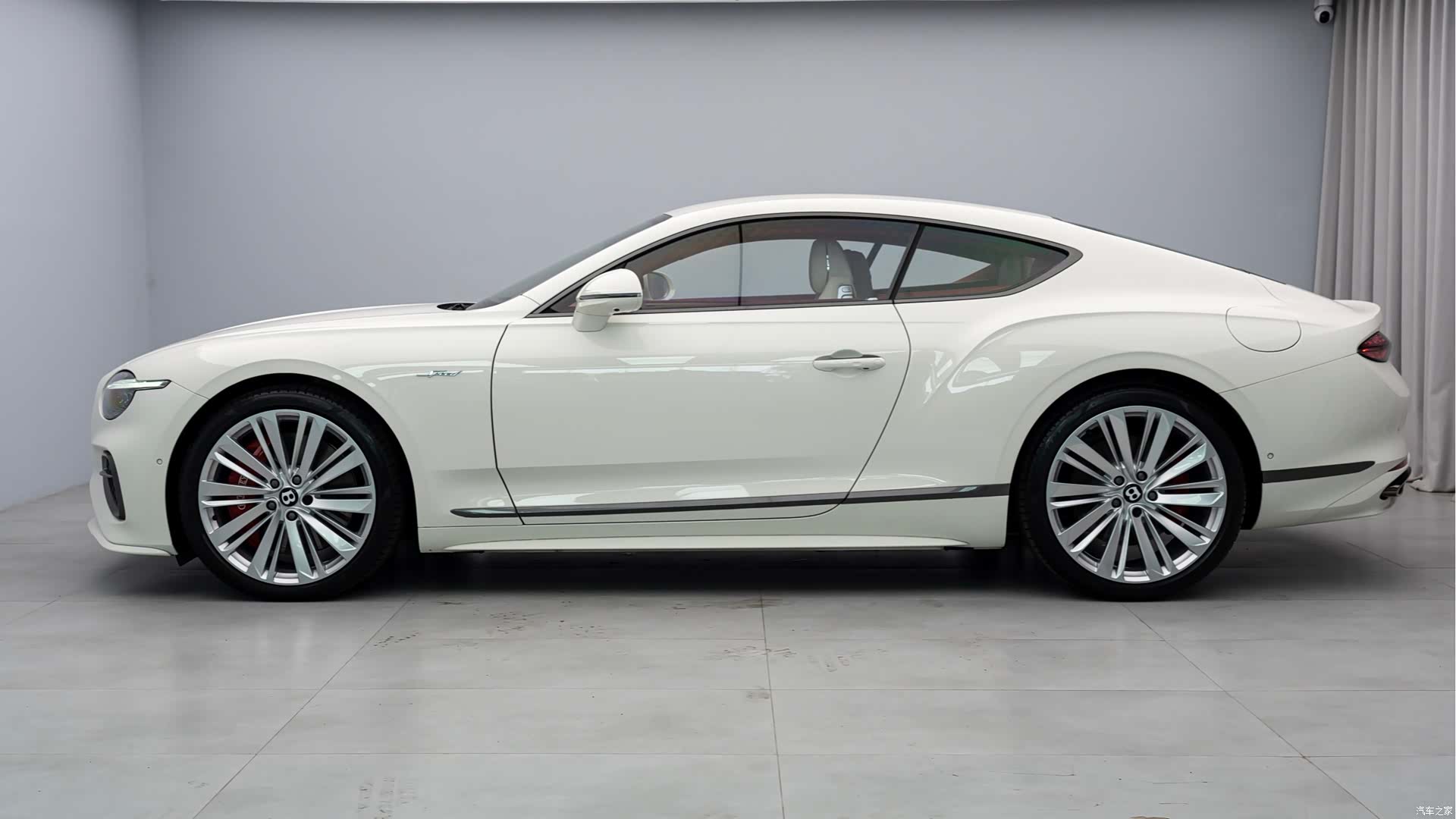 Bentley Continental GT, 2025 4