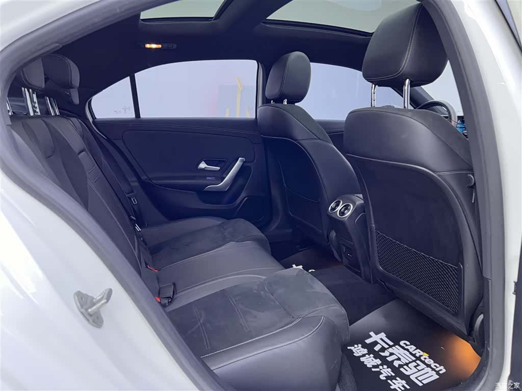 Mercedes-Benz A-Class, 2020 23