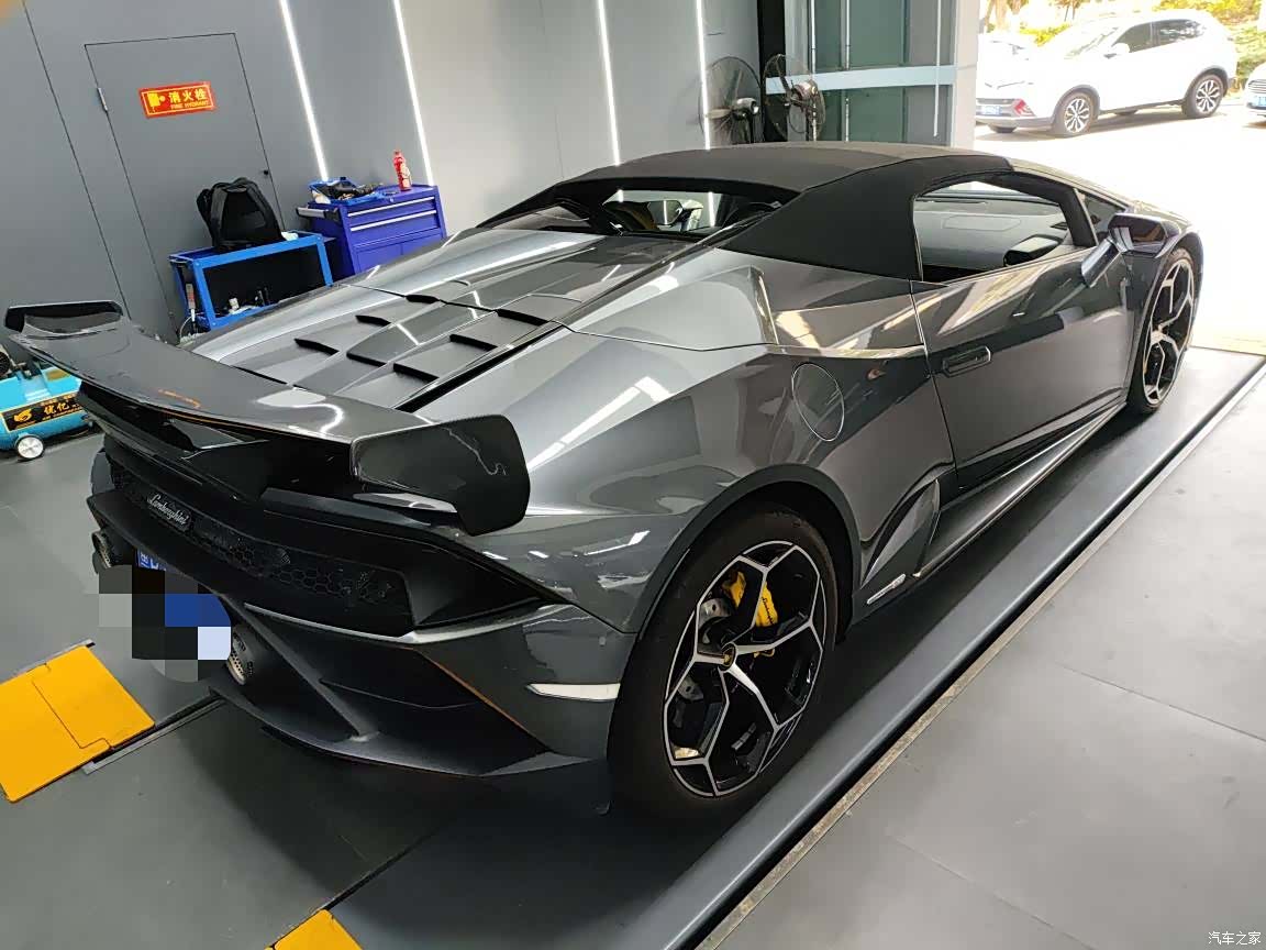 Lamborghini Huracán, 2023 2