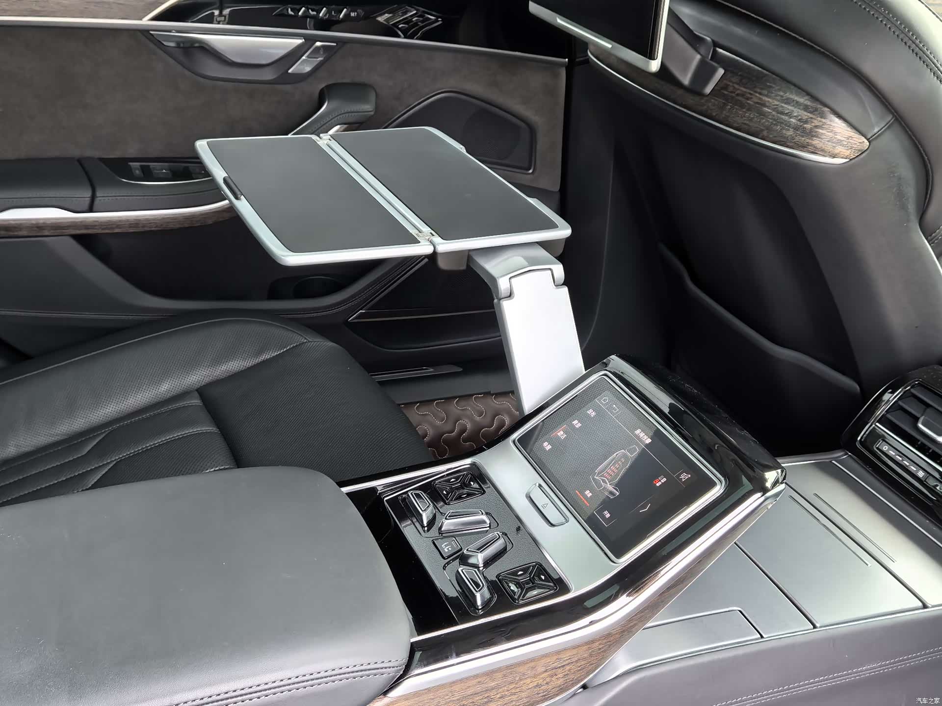 Audi A8L, 2020 14