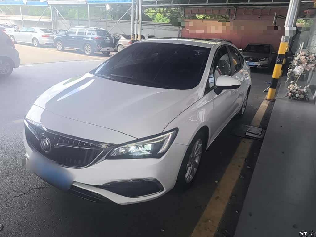 Buick Verano, 2018 1