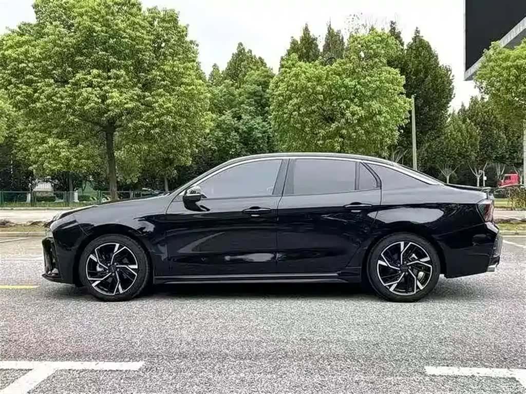 Lynk & Co 02, 2022 3