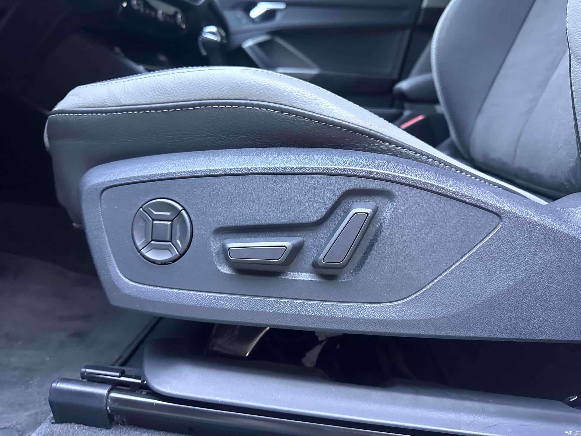 Audi Q3, 2023 15