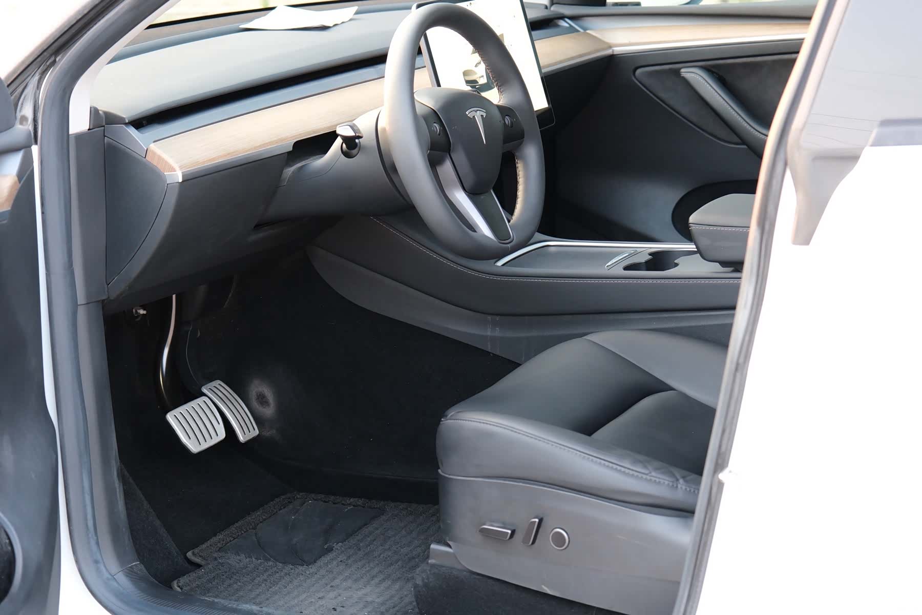 Tesla Model Y, 2022 7
