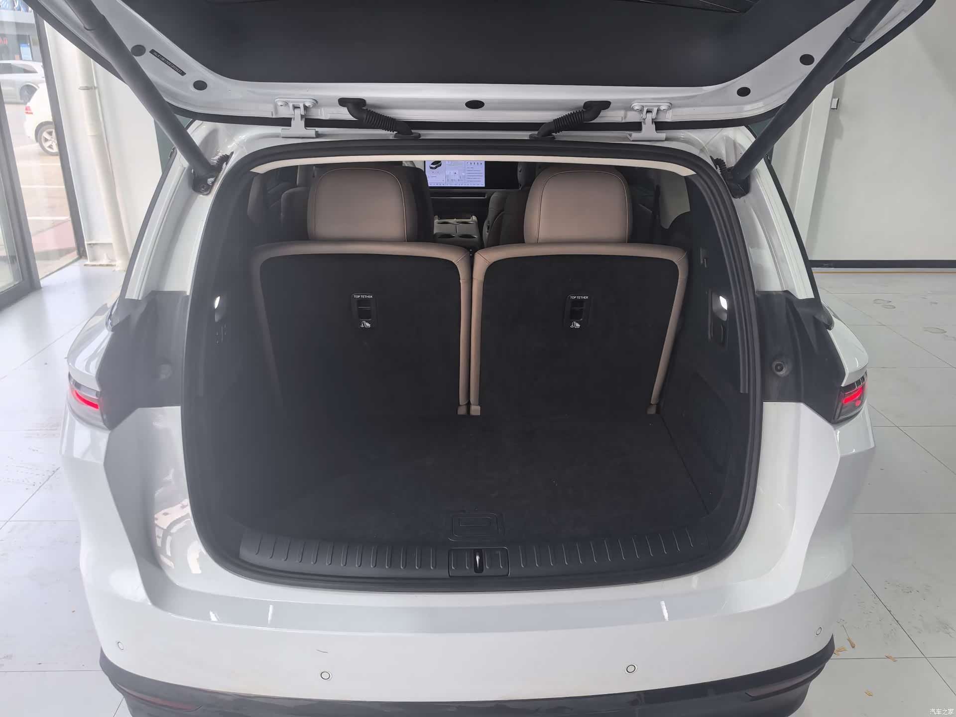 Li Auto i8, 2025 все фото