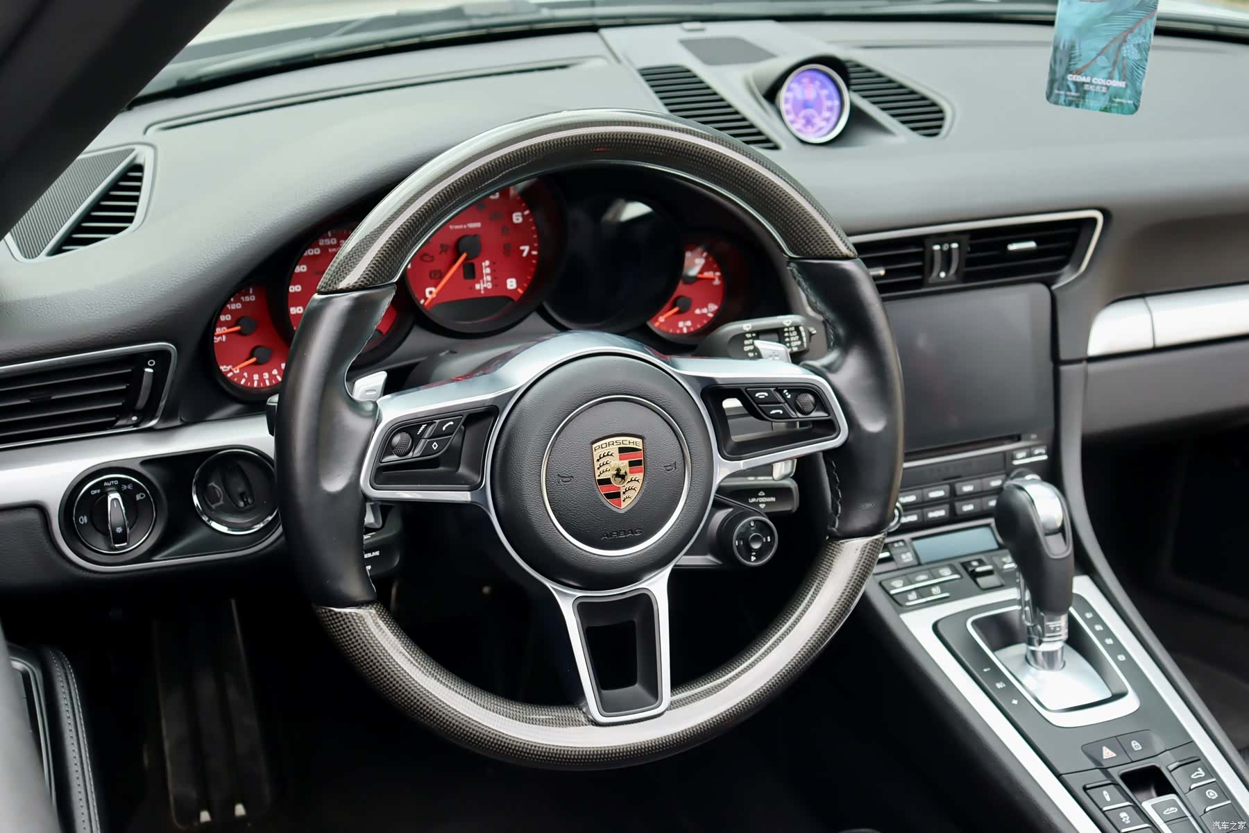 Porsche 911, 2019 10