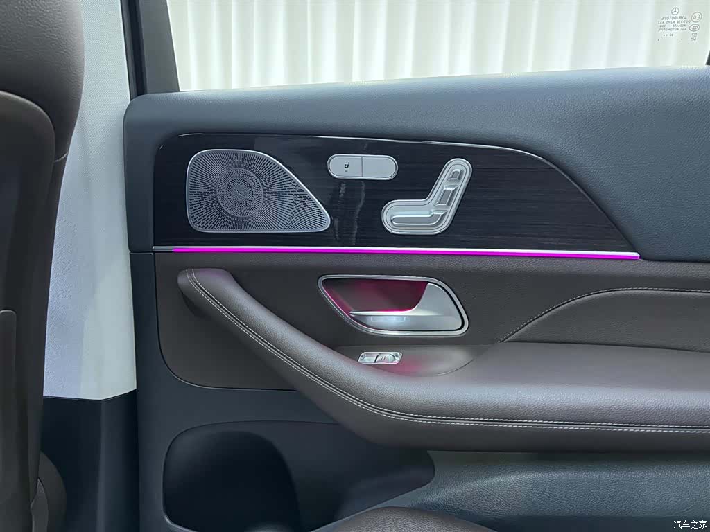 Mercedes-Benz GLE, 2023 20