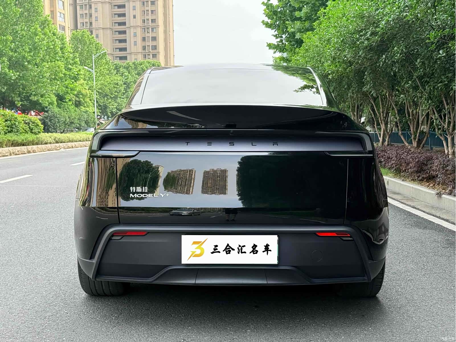 Tesla Model Y, 2025 9