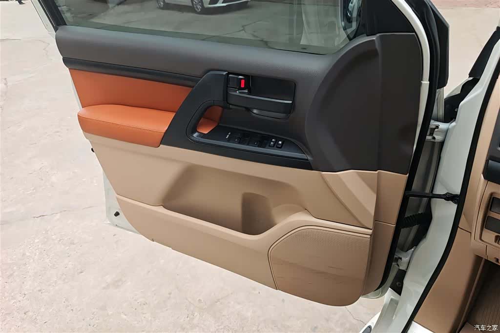 Toyota Land Cruiser, 2015 7