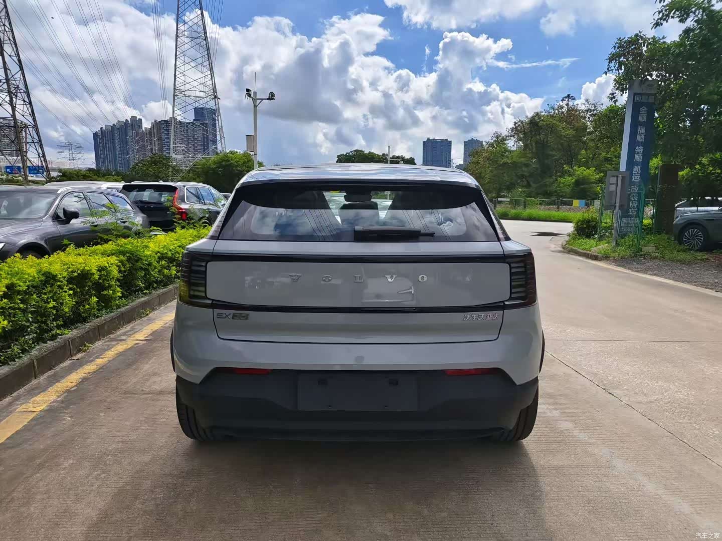 Volvo EX30, 2026 6