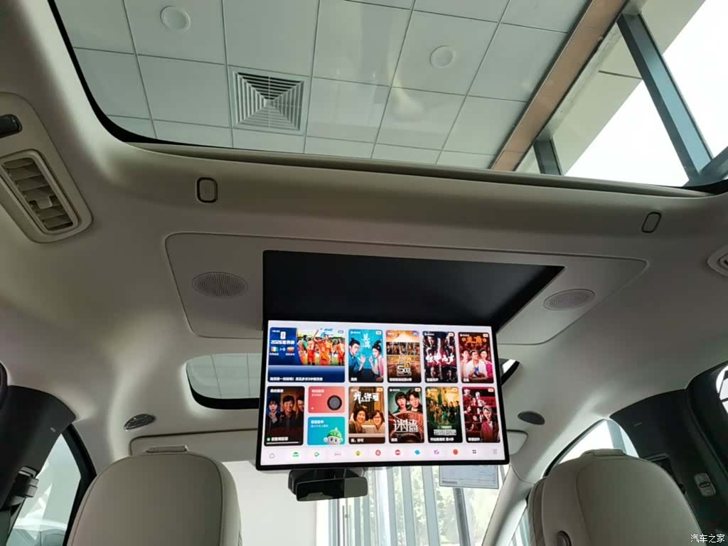 Li Auto MEGA, 2026 18