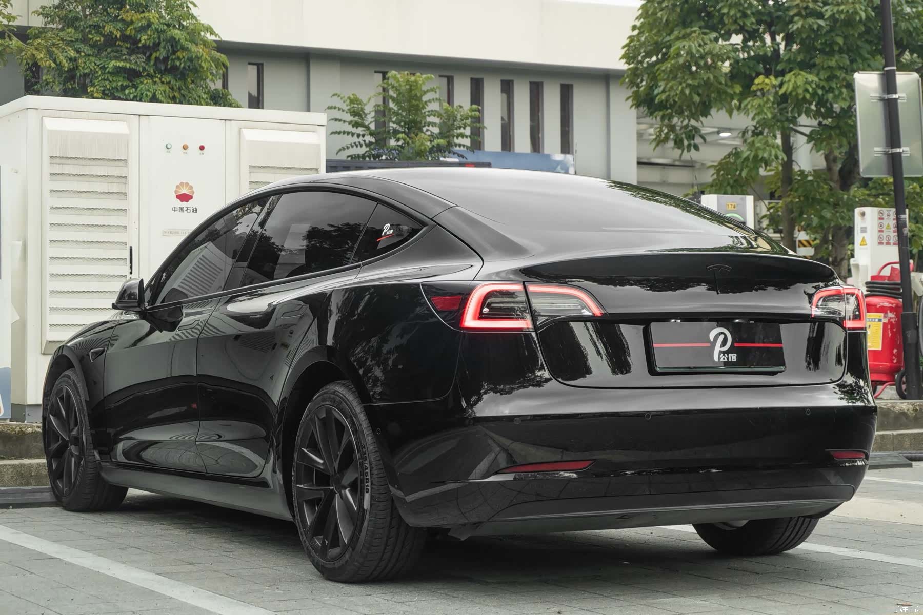 Tesla Model 3, 2023 4