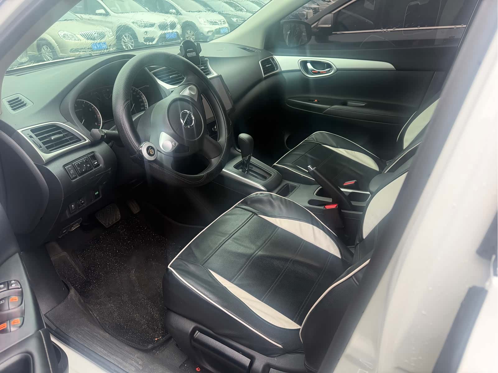 Nissan Sylphy, 2025 4