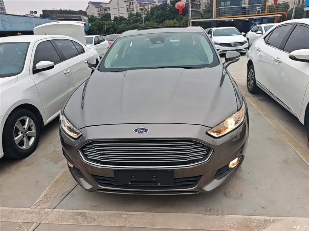 Ford Mondeo, 2016 3