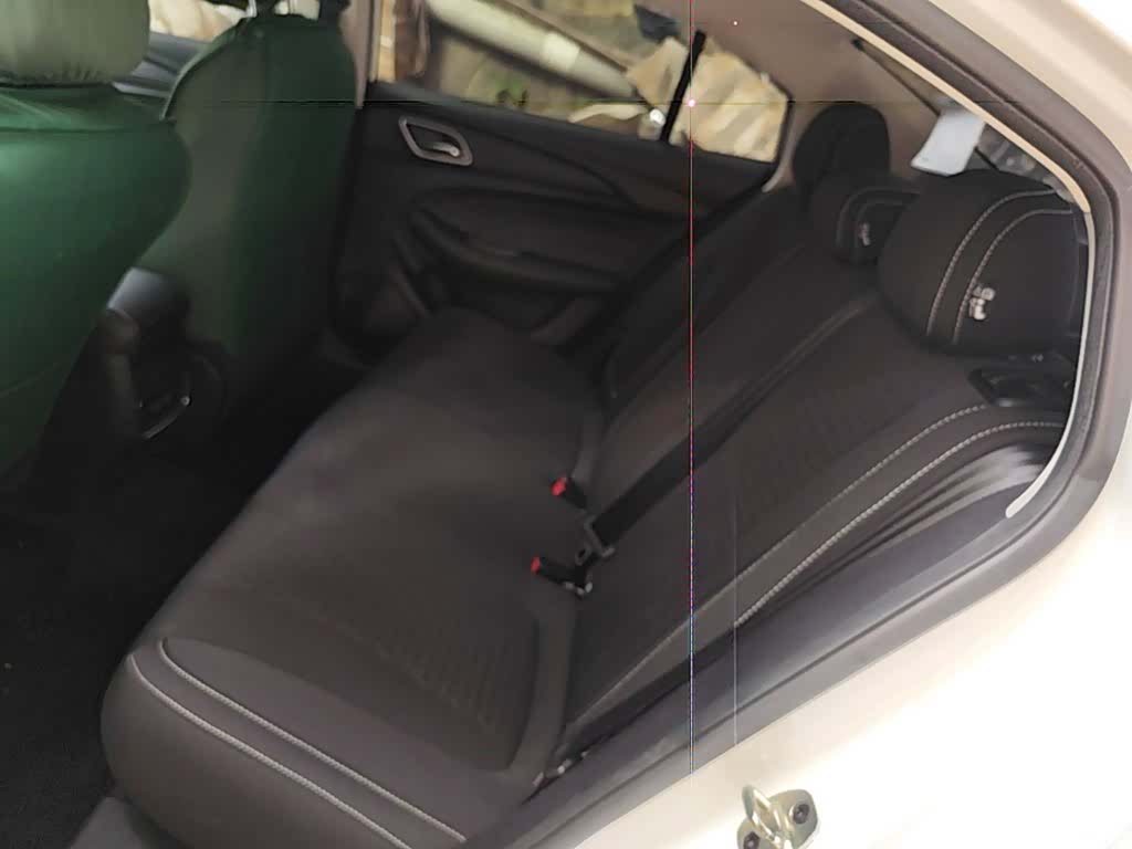 Roewe i5, 2021 17