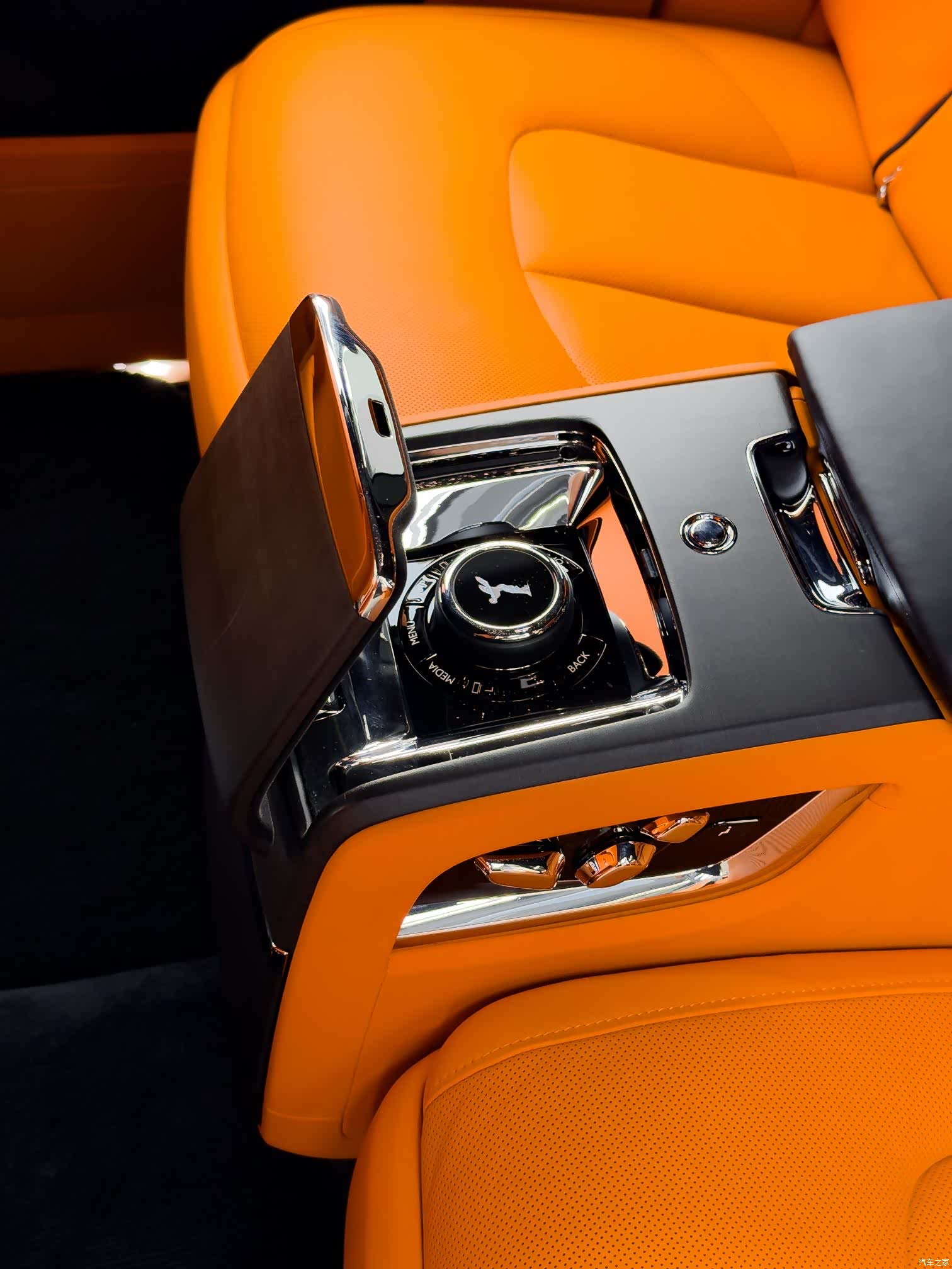 Rolls-Royce Cullinan, 2023 28