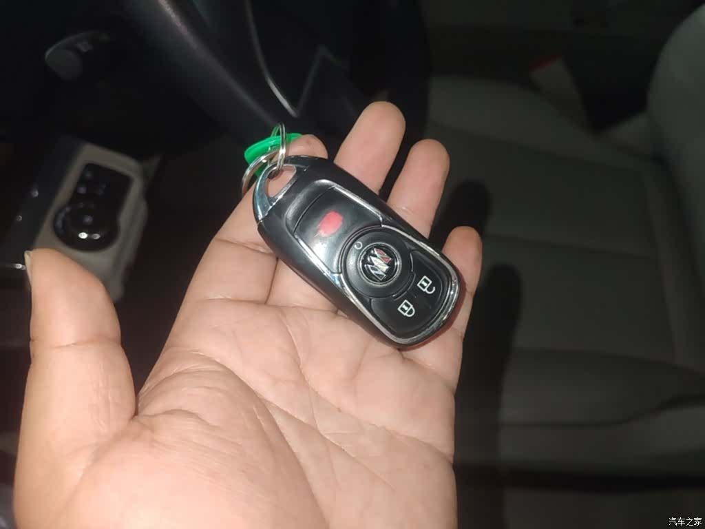 Buick GL8, 2020 9