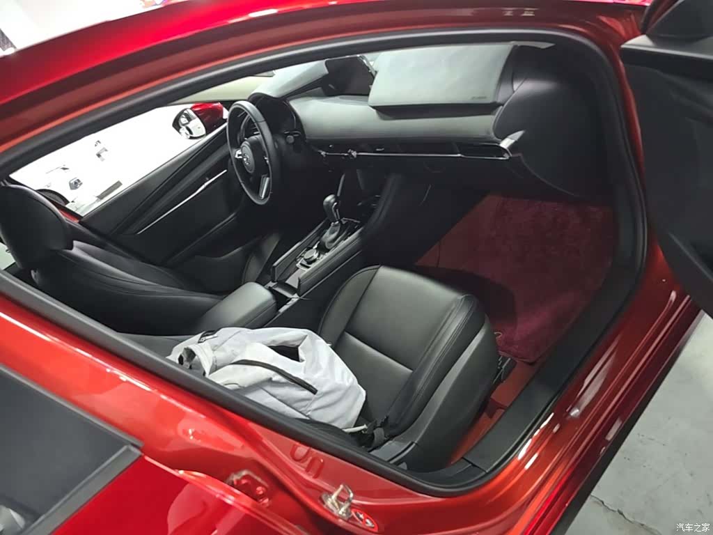 Mazda Mazda3, 2020 25