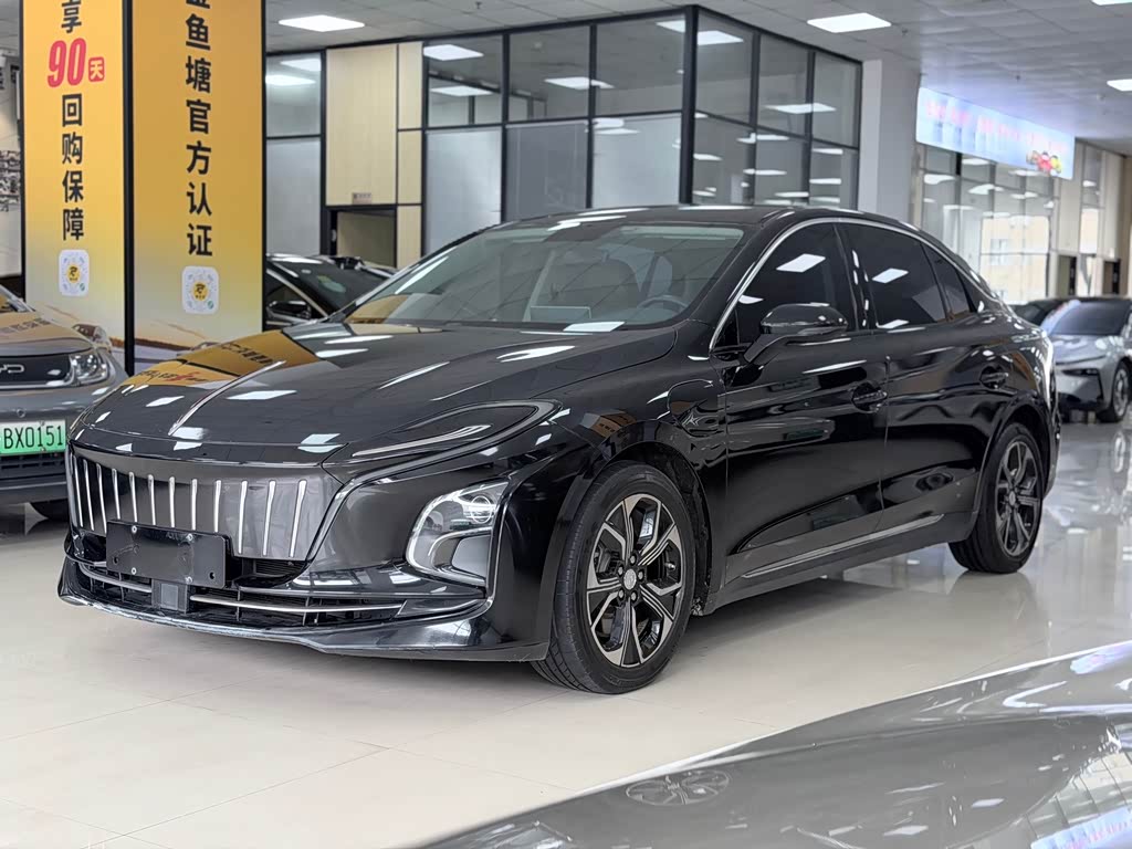 Hongqi E-QM5