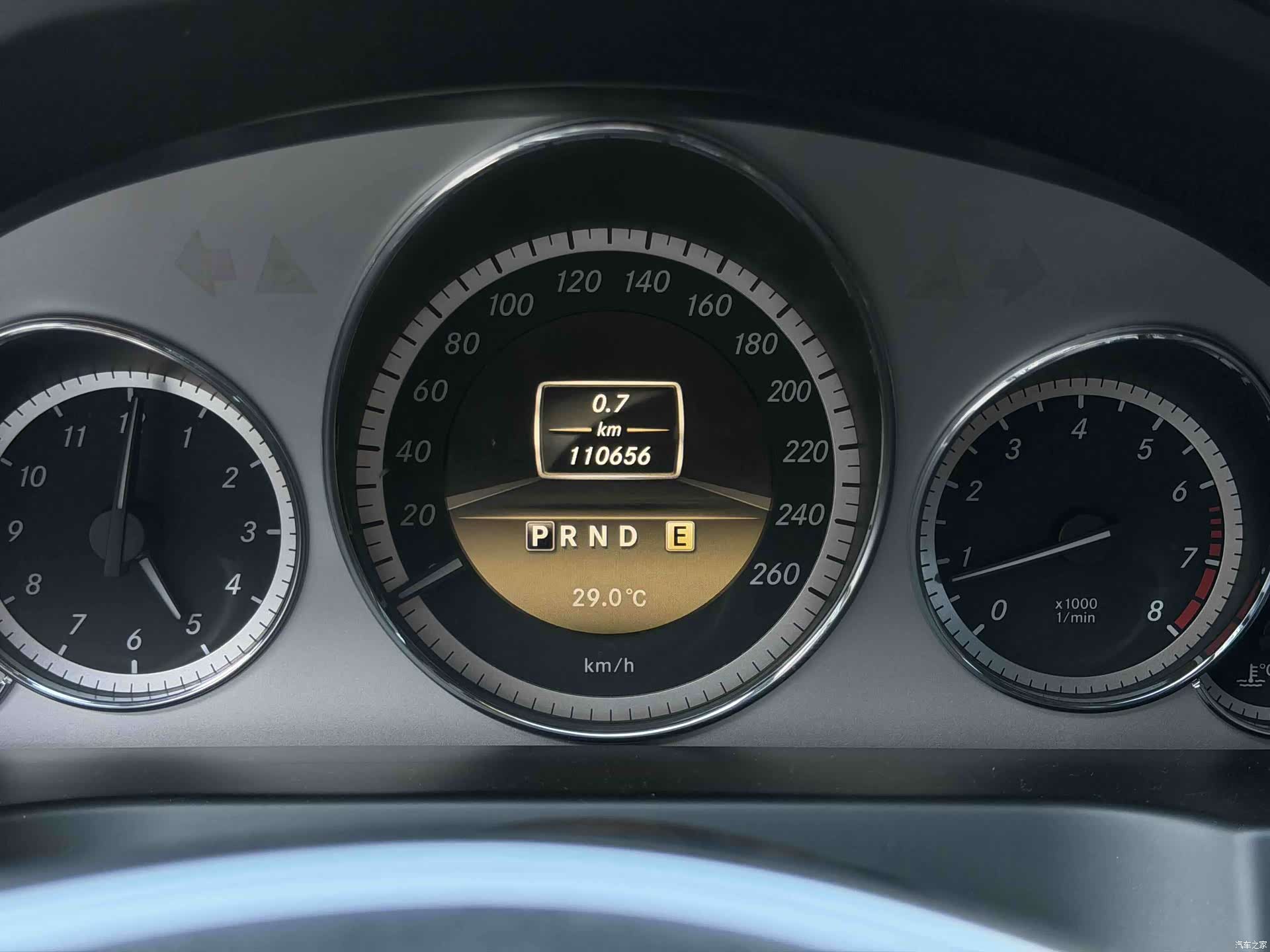 Mercedes-Benz E-Class, 2012 11
