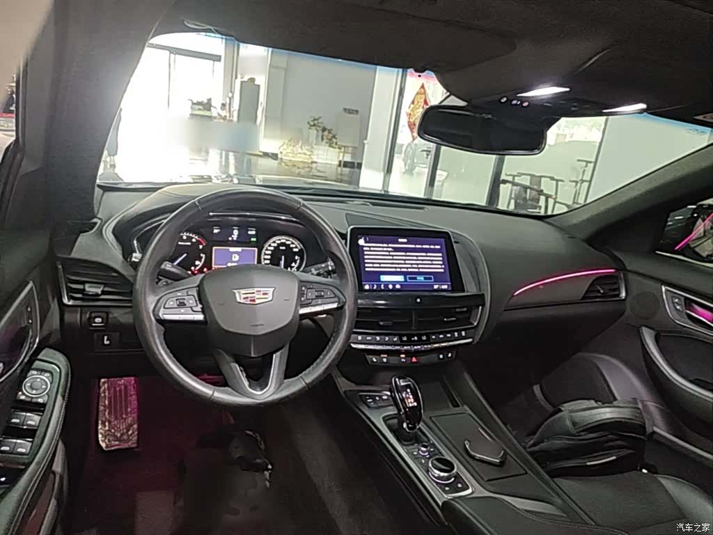 Cadillac CT5, 2022 10