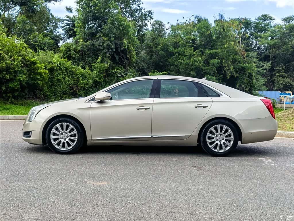 Cadillac XTS, 2014 4