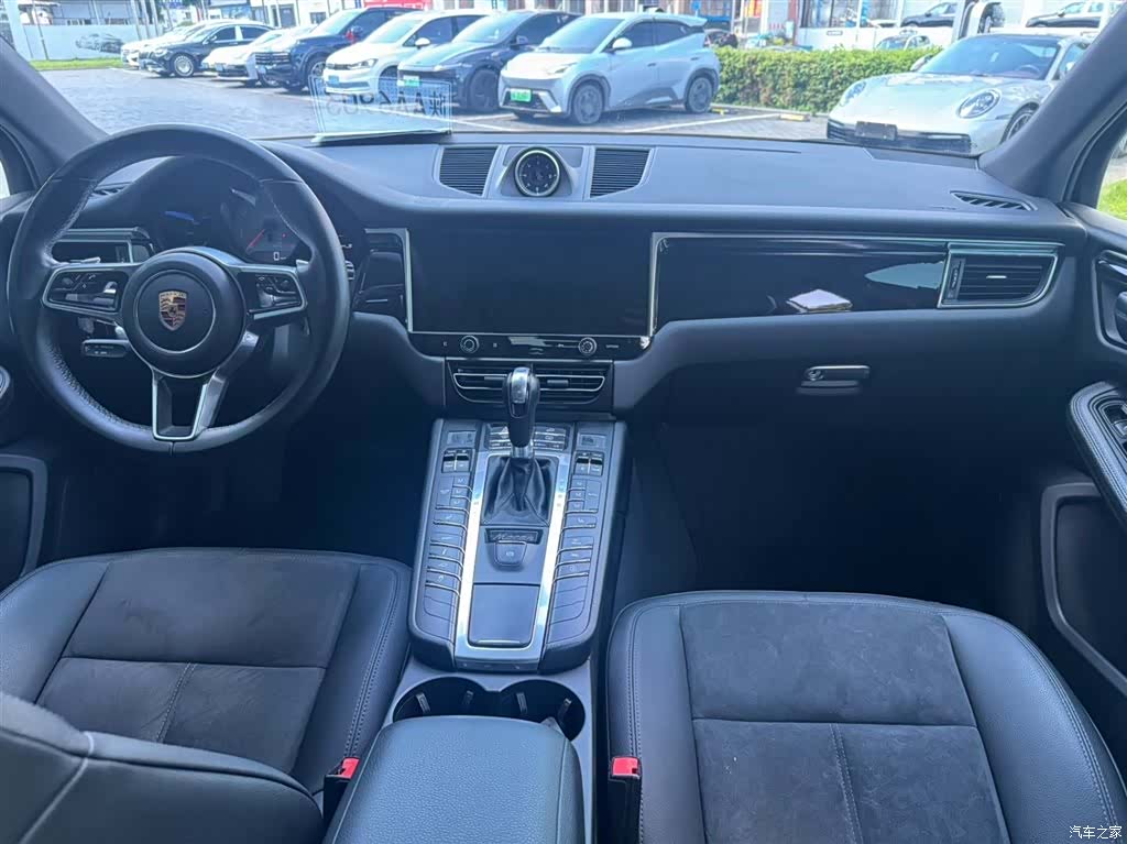 Porsche Macan, 2016 12