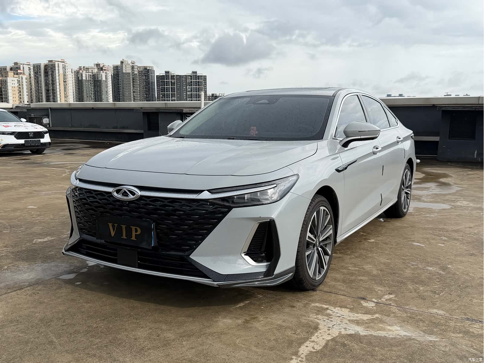 Chery Arrizo 8, 2024 1
