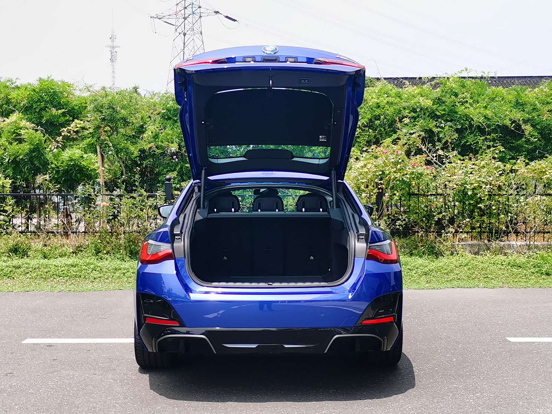 BMW i4, 2024 7