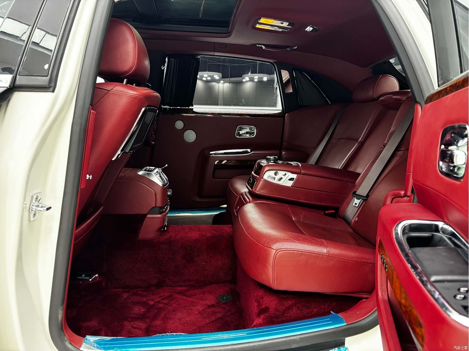 Rolls-Royce Ghost, 2016 20