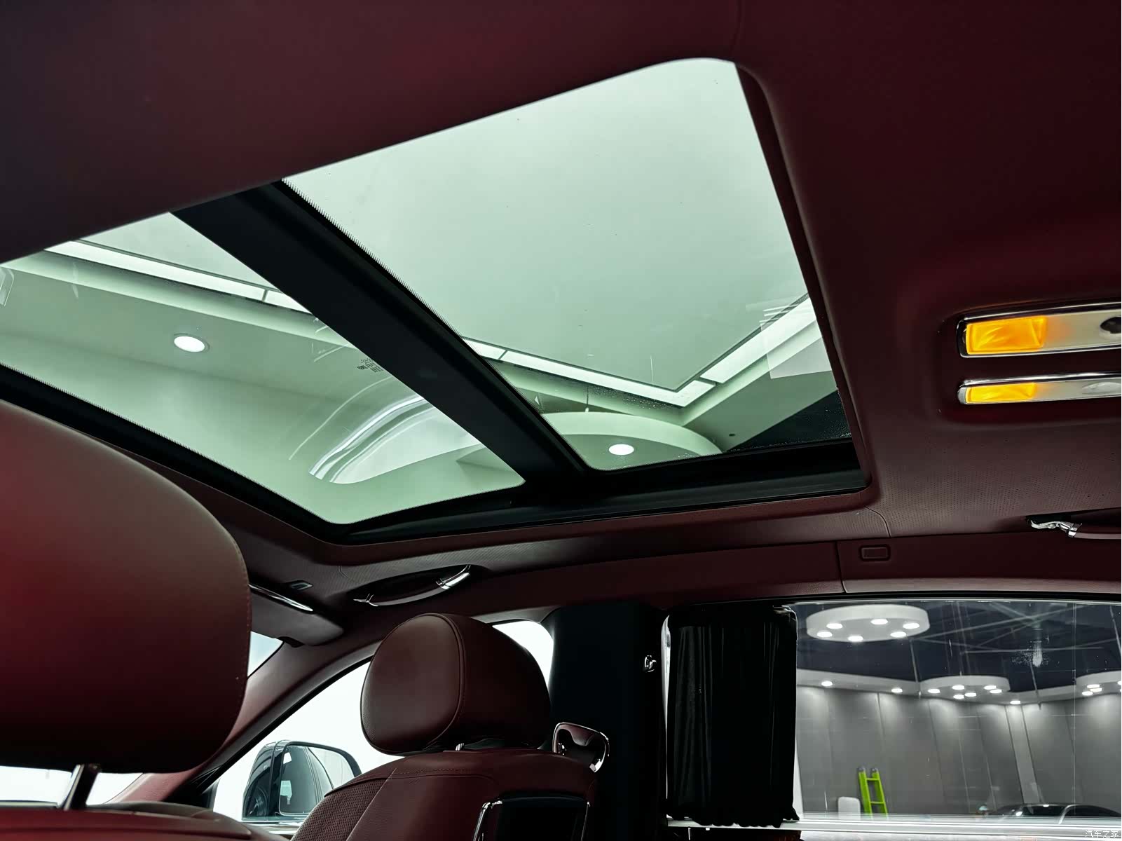 Rolls-Royce Ghost, 2016 25