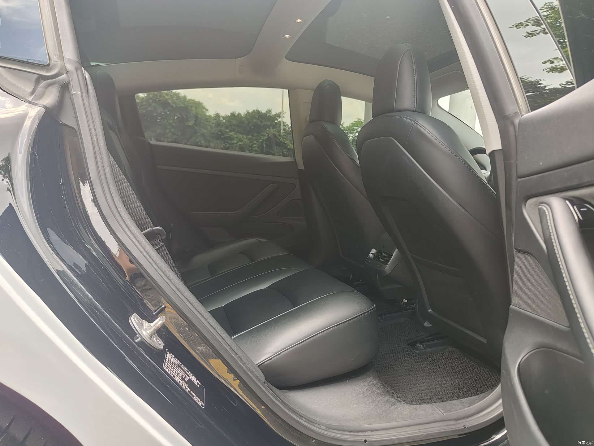 Tesla Model 3, 2020 8