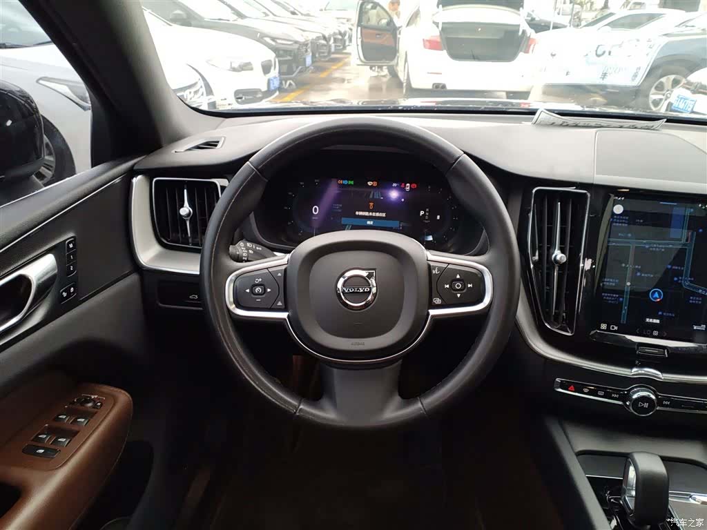Volvo XC60, 2022 11