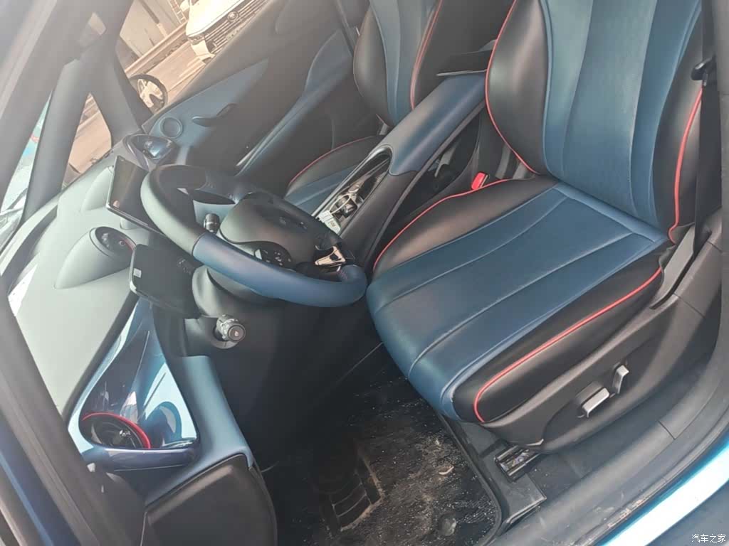 BYD Dolphin, 2022 15