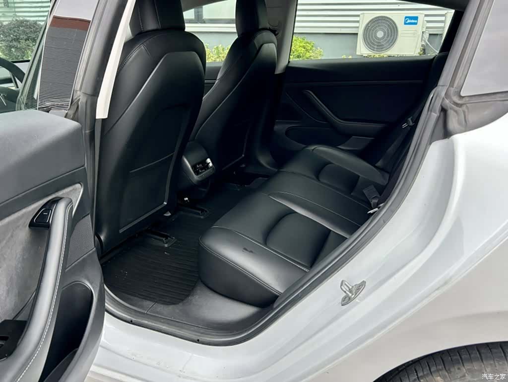 Tesla Model 3, 2020 15