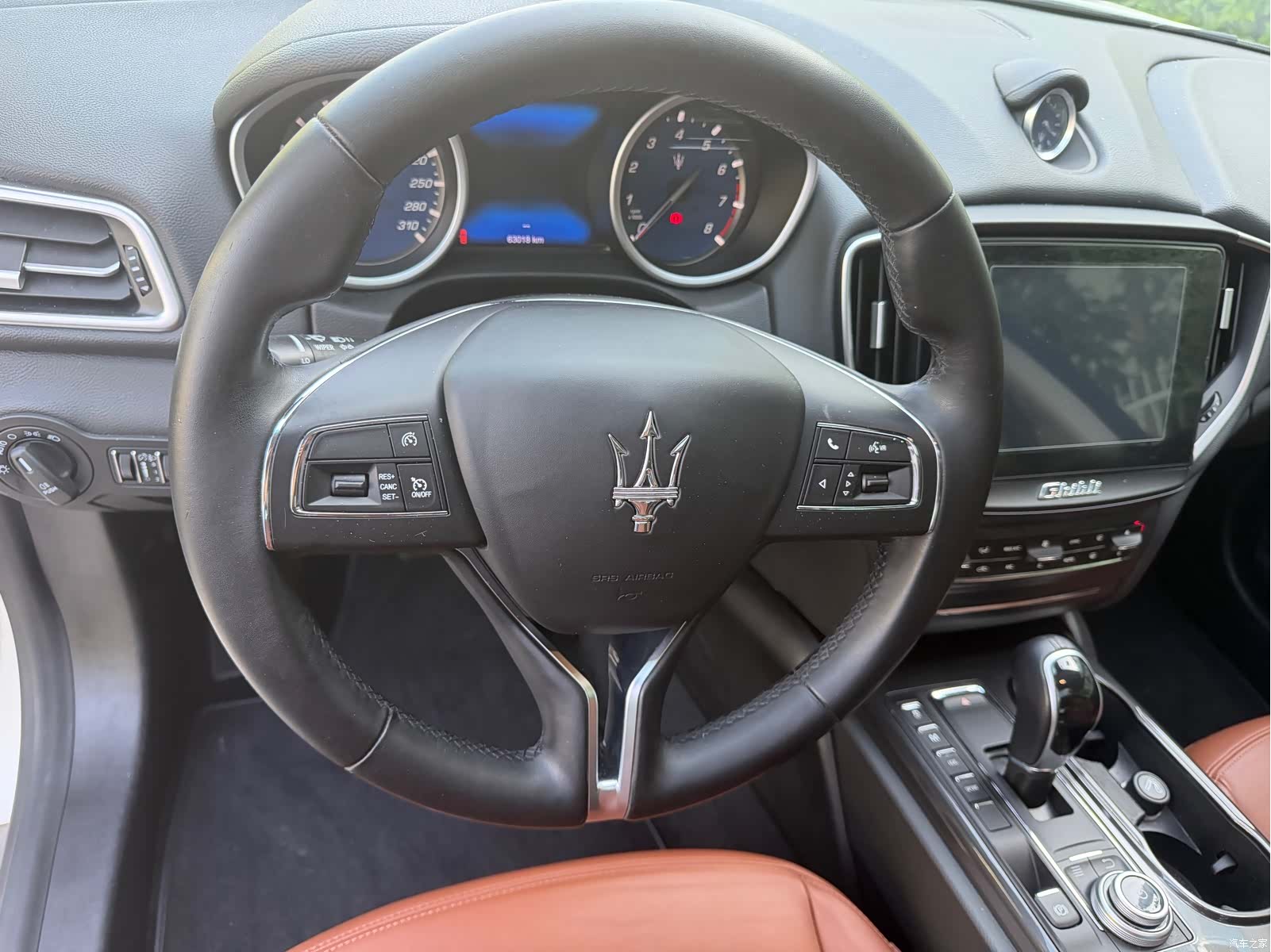 Maserati Ghibli, 2017 12