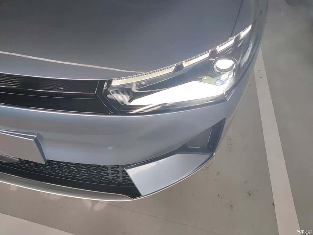 Xpeng P5, 2022 24