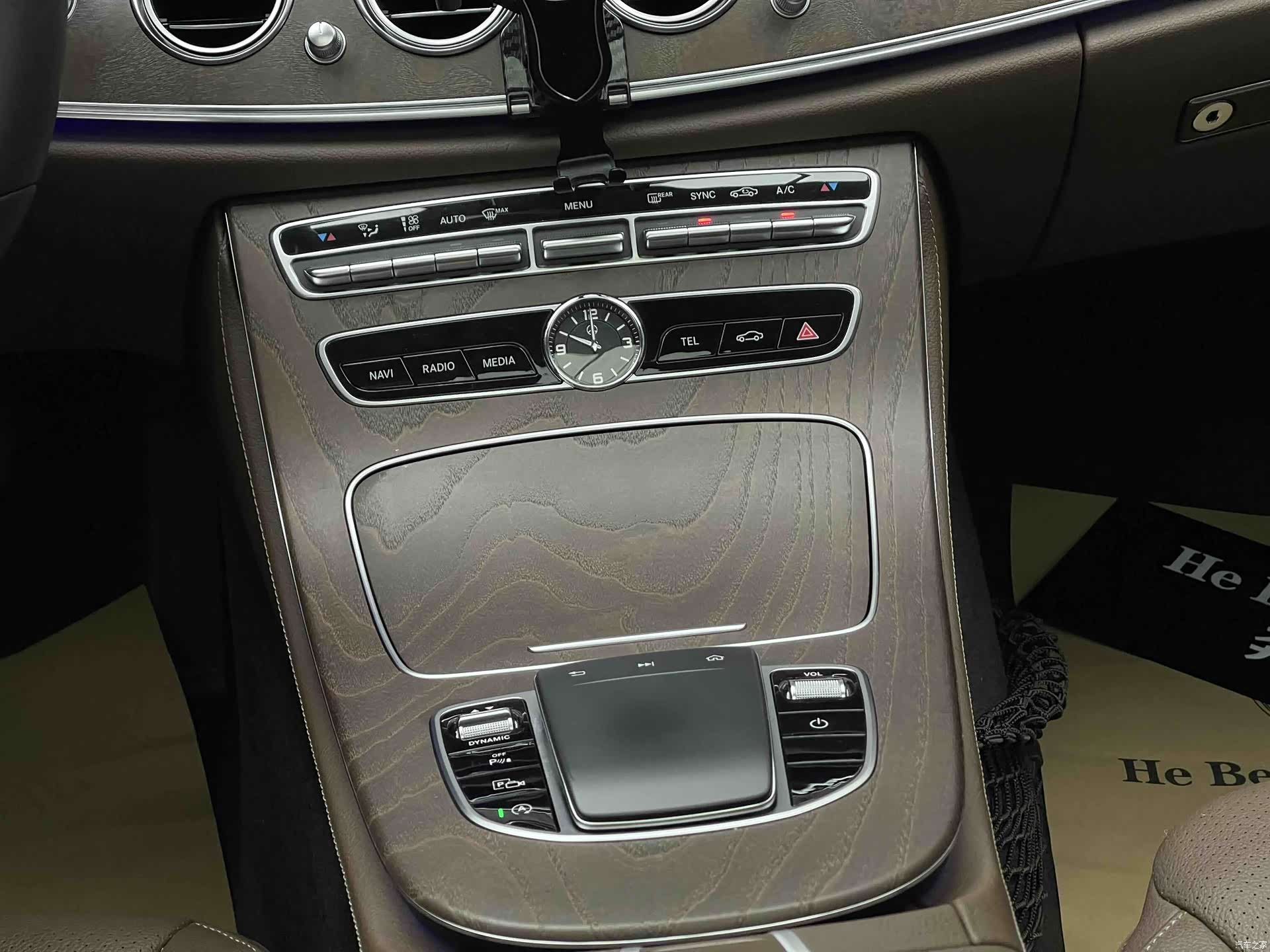 Mercedes-Benz E-Class, 2019 10