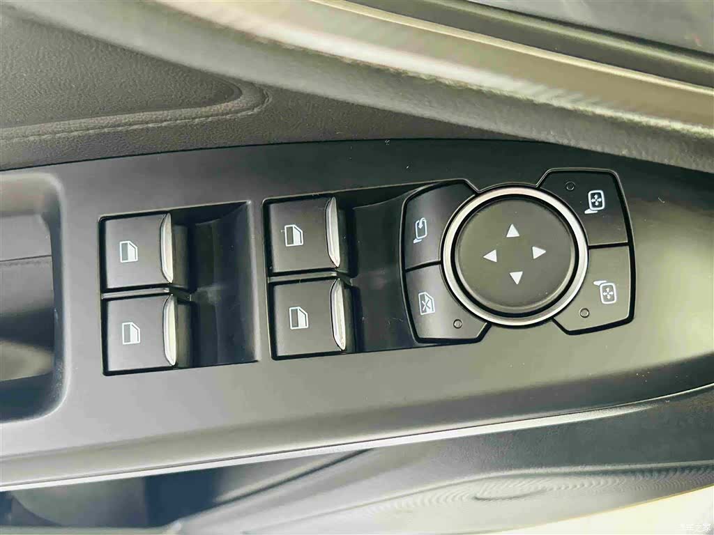 Ford Focus, 2020 18