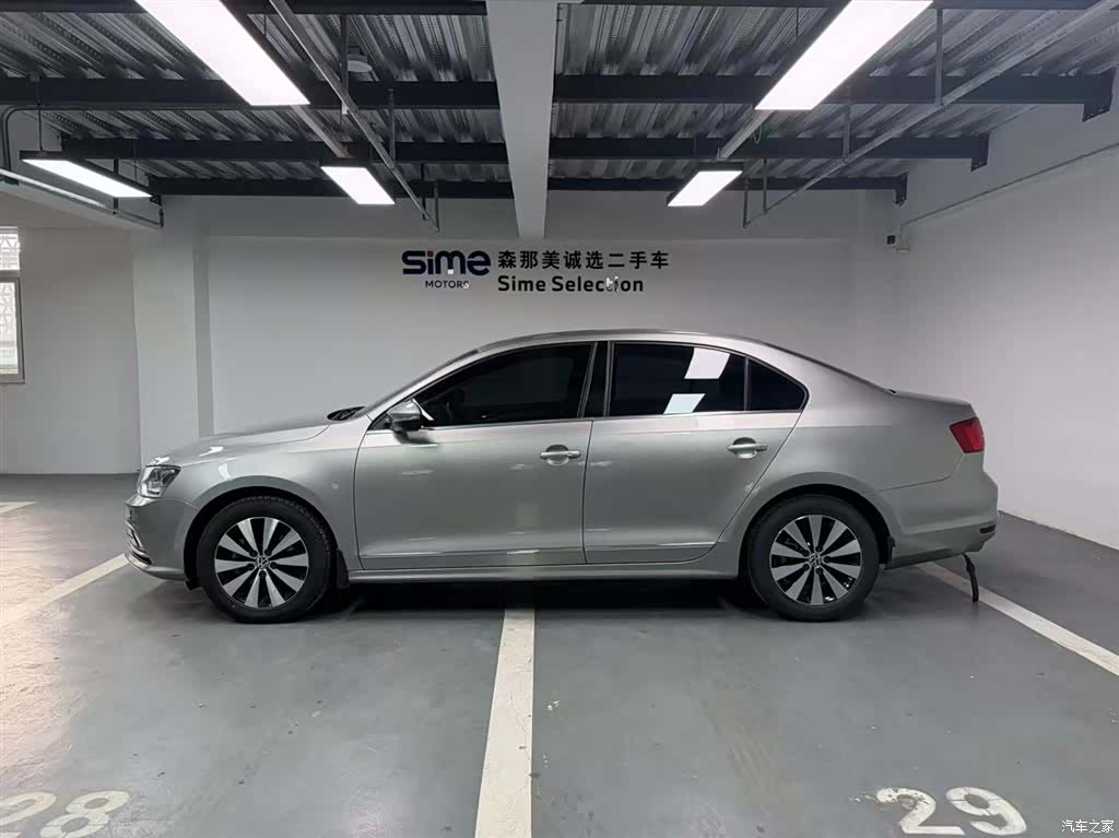 Volkswagen Sagitar, 2018 3
