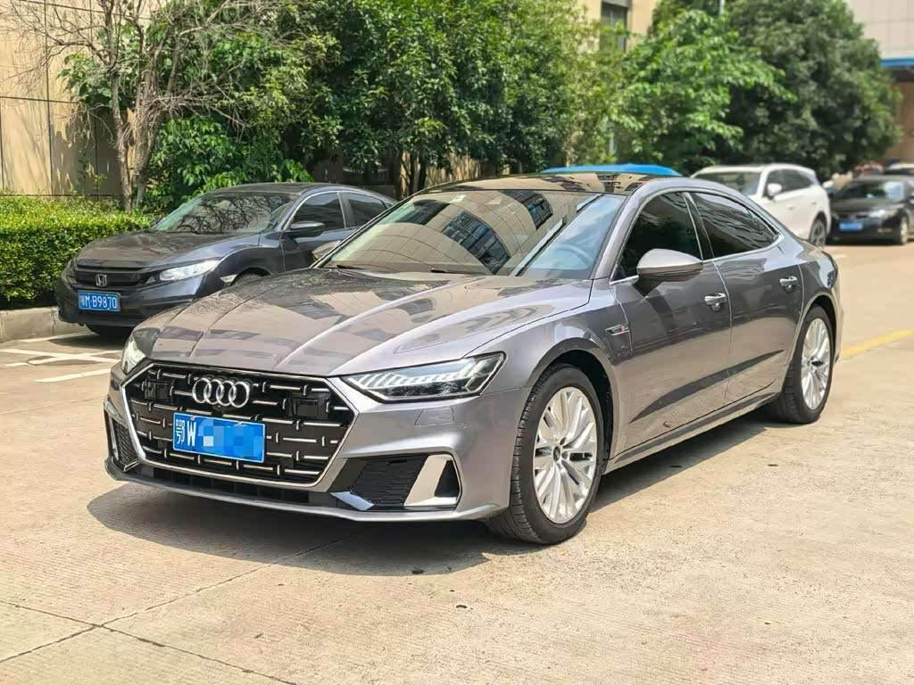 Audi A7L