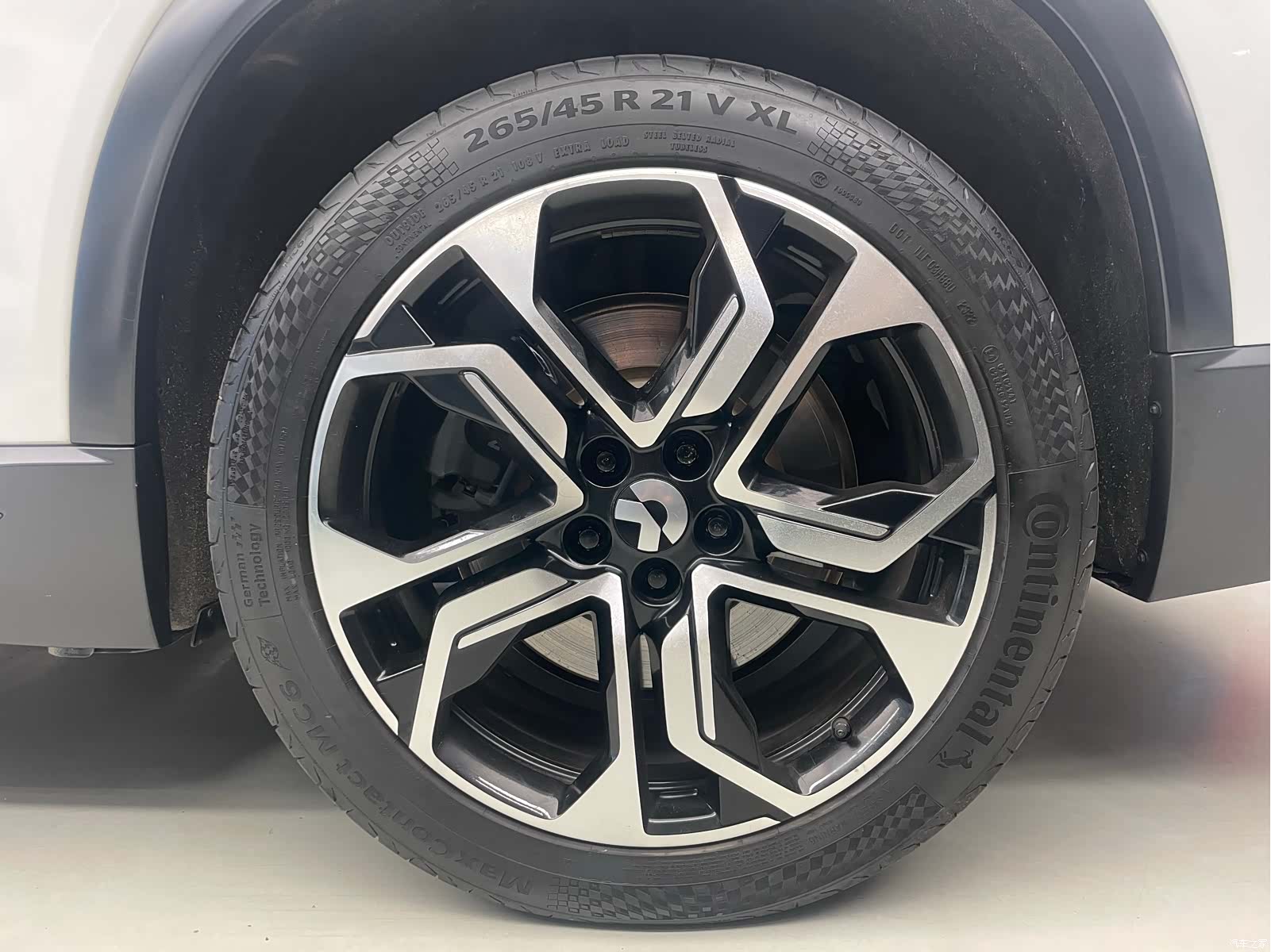 NIO ES8, 2019 25