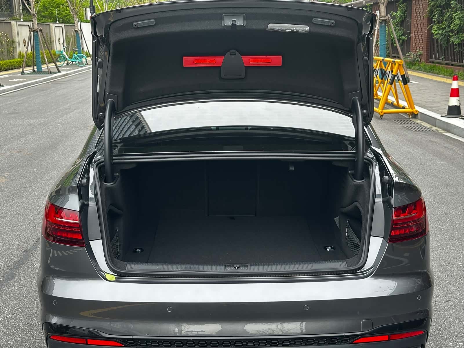 Audi A4L, 2022 24