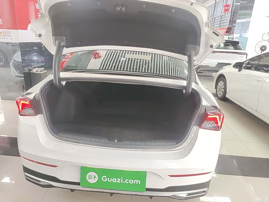 Kia K5, 2022 19