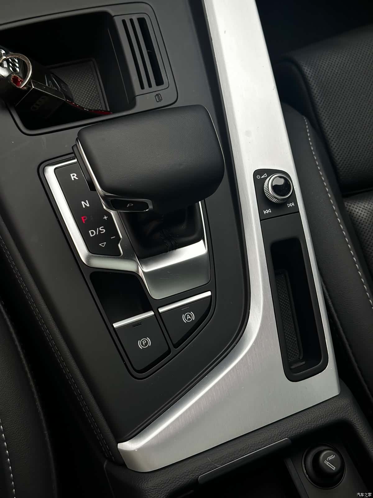 Audi A4L, 2022 16