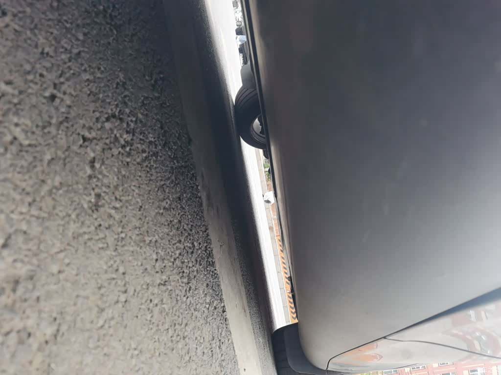 Tesla Model Y, 2023 17