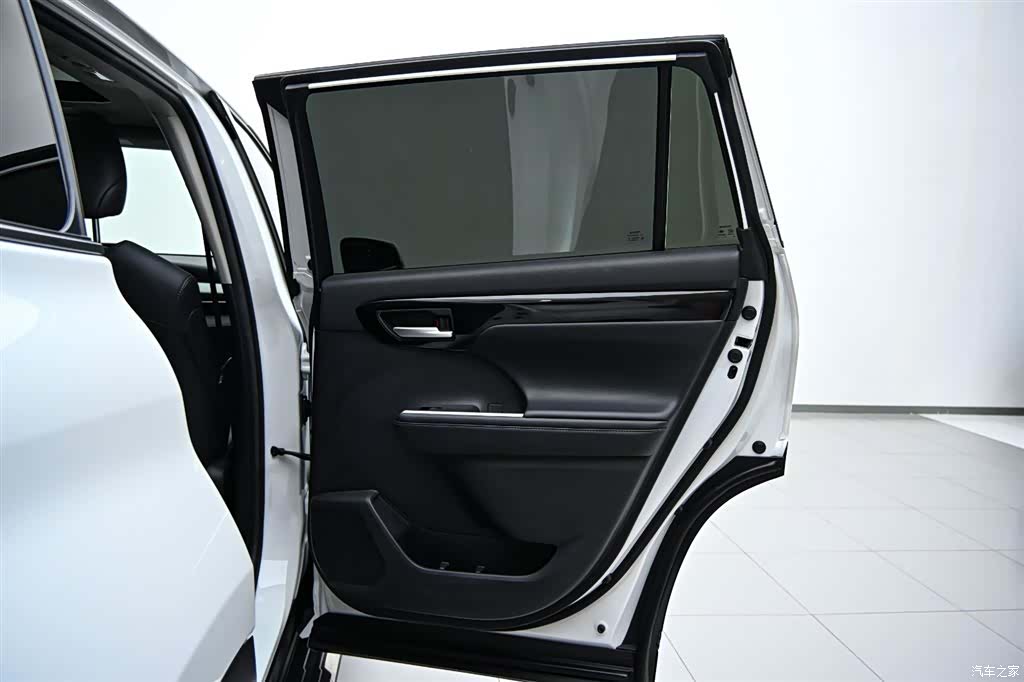 Toyota Highlander, 2023 21