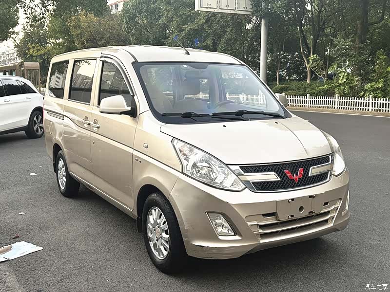 Wuling V, 2017 19
