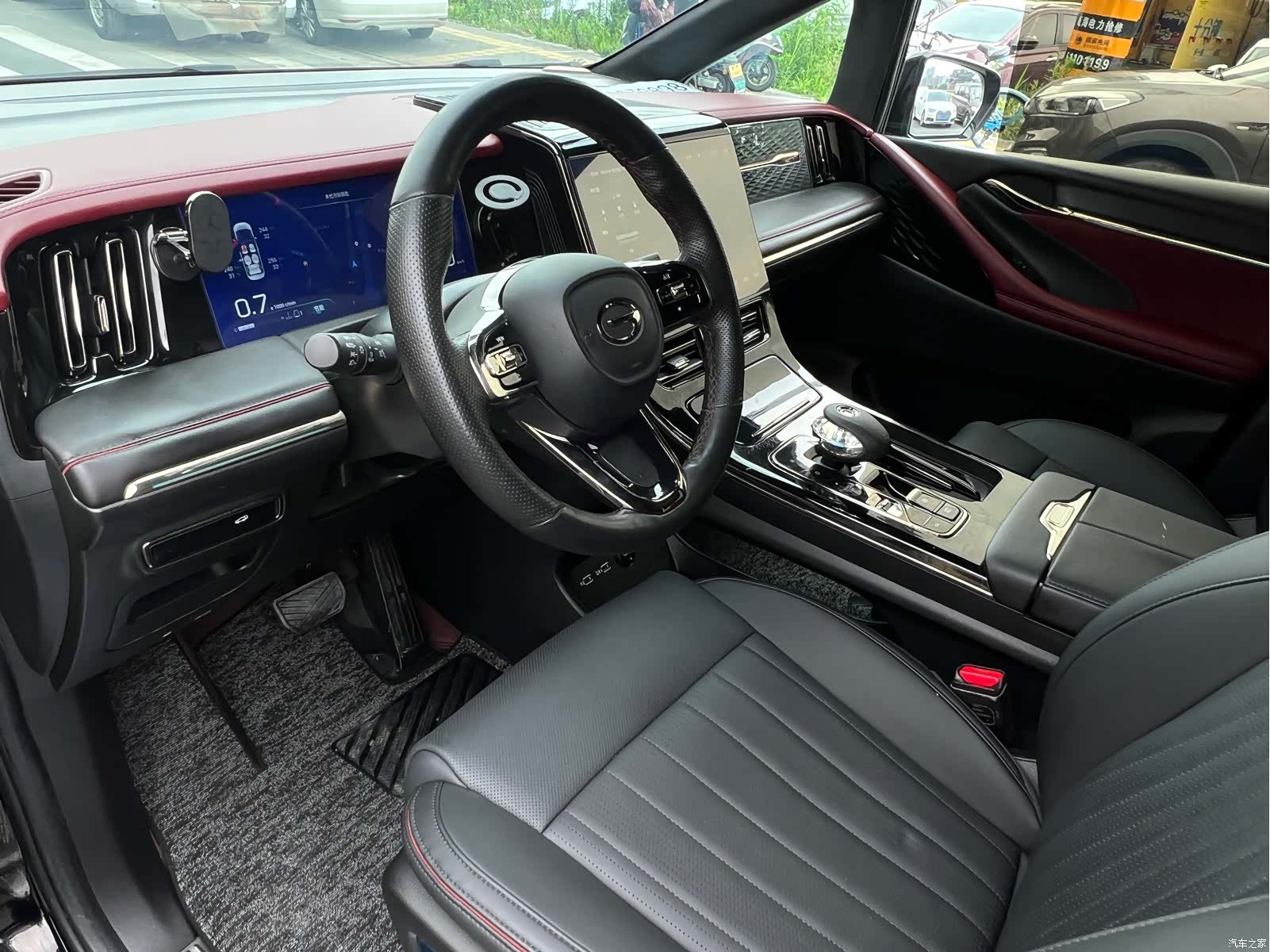Trumpchi M8, 2023 11