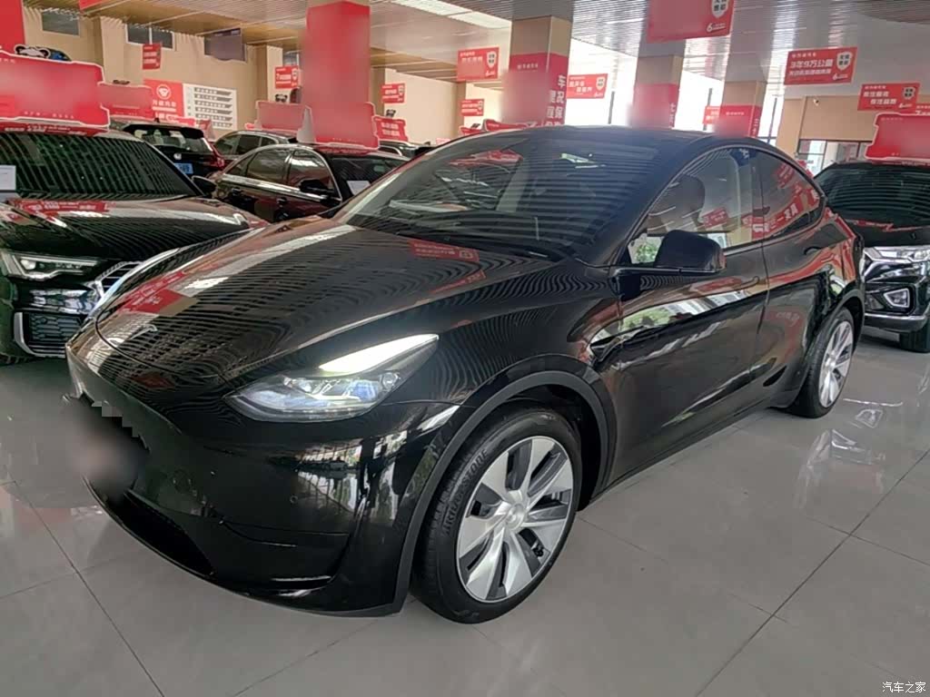 Tesla Model Y, 2022 1